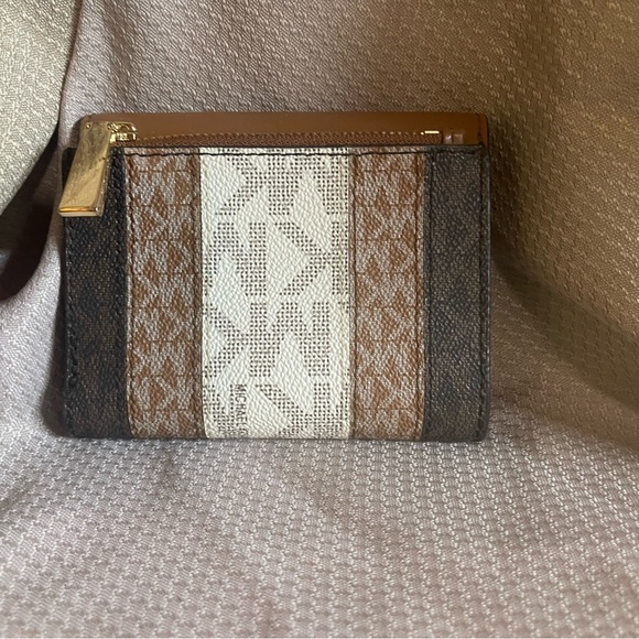 MK Carmen Color Block Logo Tri-fold Wallet - Picture 3 of 3